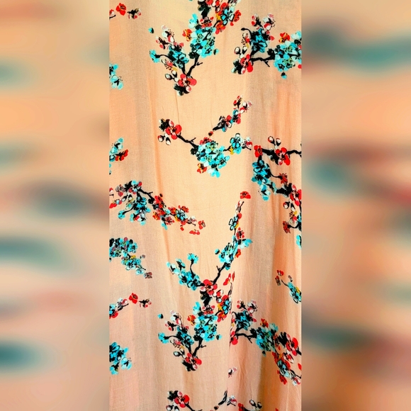 Bohemian pink floral cover up medium - Picture 6 of 8